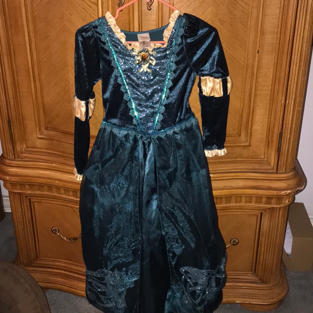 Disney store Merida Costume